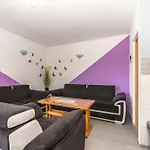 Kristina Apartman Donji Karin
