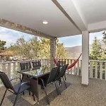 Kristina Apartman *